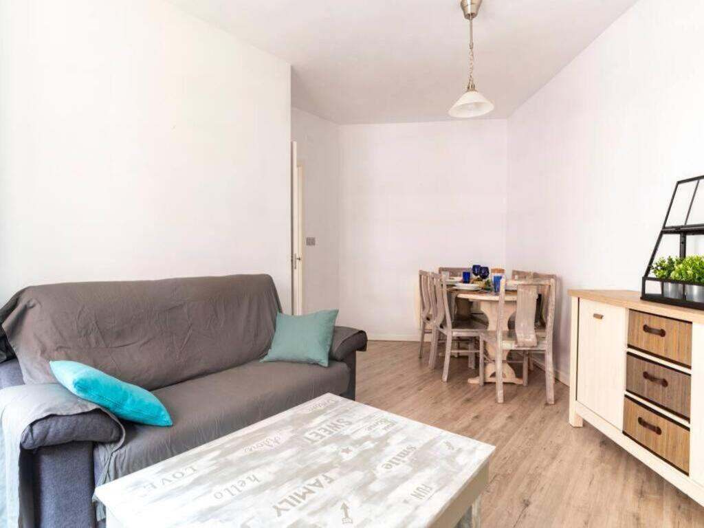Apartamento Apartamento Camilo Alonso Vega *